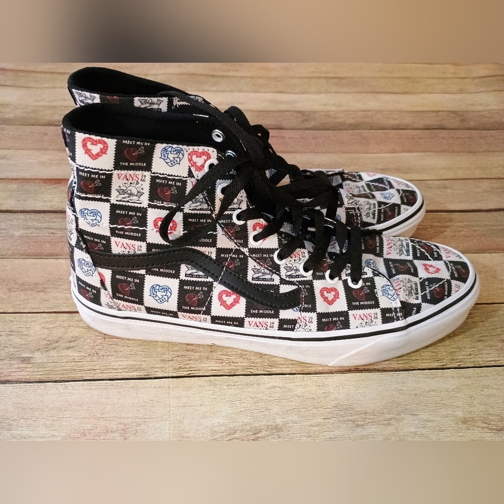 Vans Mens High-Top Sneakers - Black and White